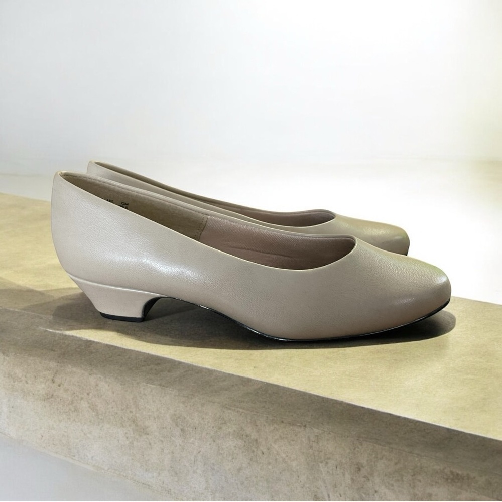 HUSH PUPPIES WOMEN'S ANGEL II BONE SMOOTH LEATHER DRESS PUMPS HEELS SHOES 8 Wide